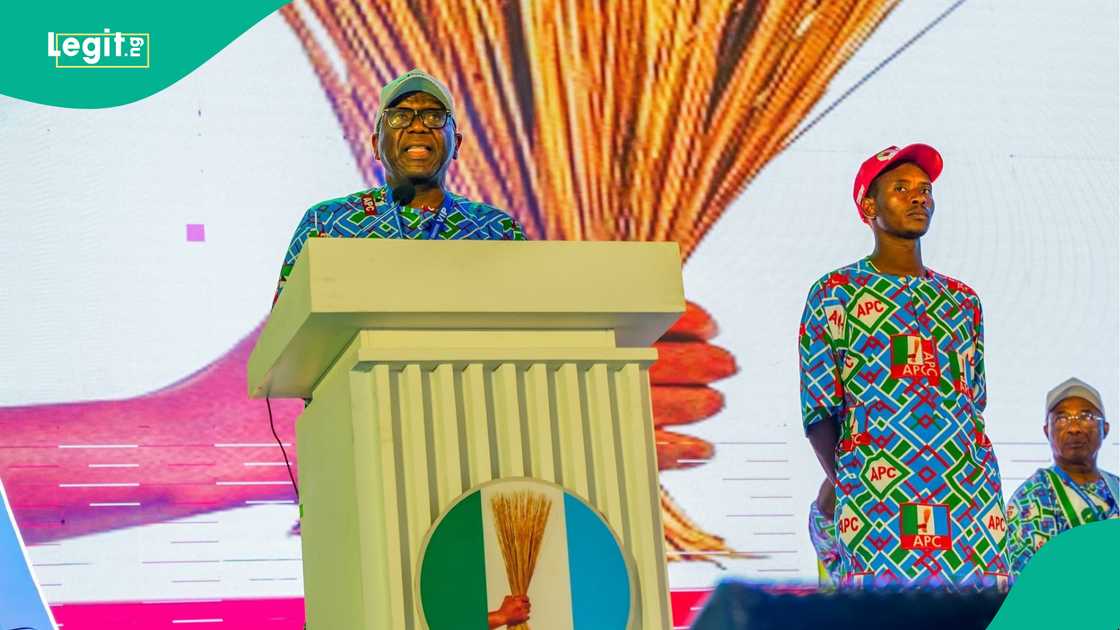 AbdulRahman AbdulRazaq zai bar mulki a 2027 bayan shafe shekaru 8 a gwamnan Kwara. AbdulRahman AbdulRazaq zai bar mulki a 2027 bayan shafe shekaru 8 a gwamnan Kwara.