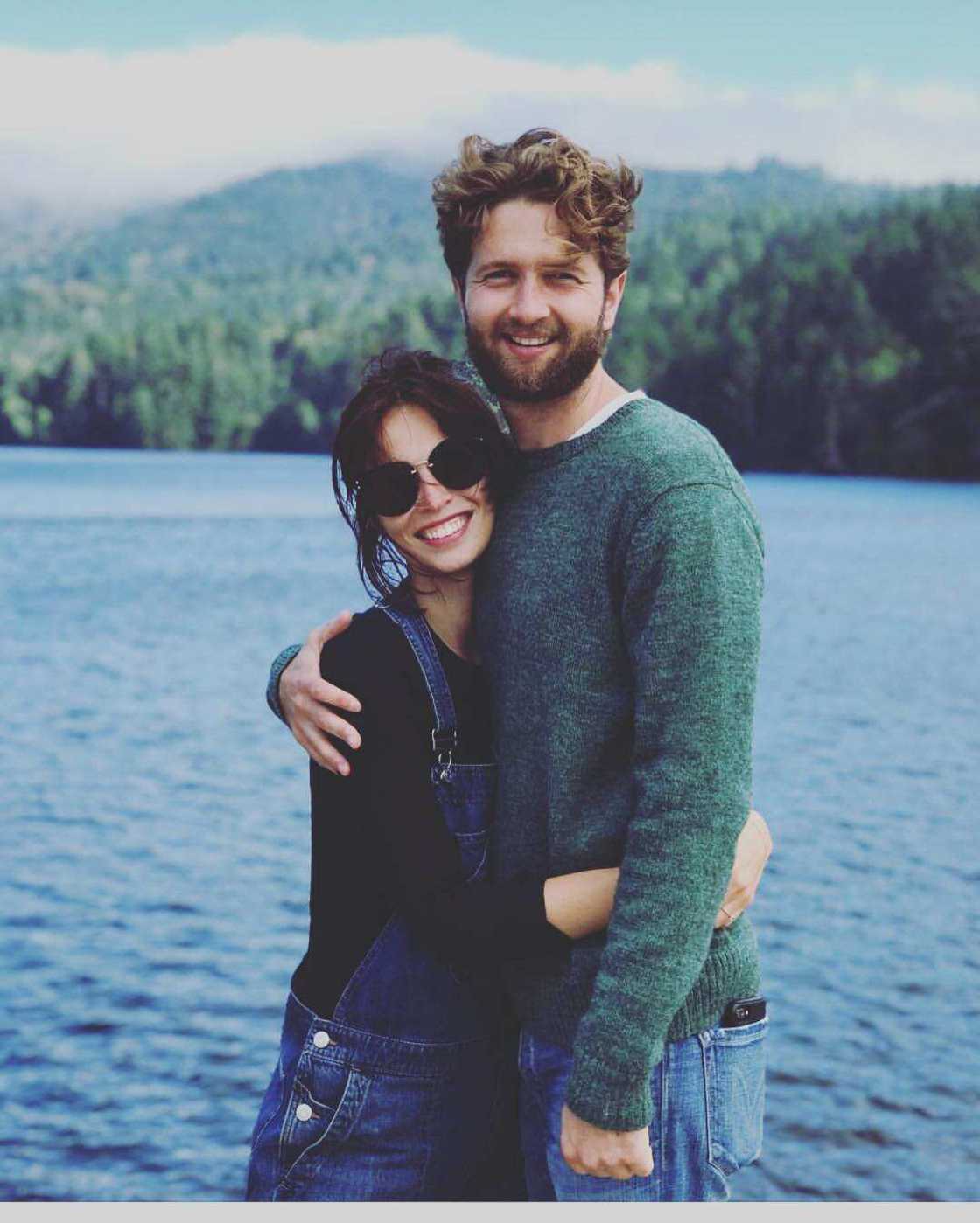 Heida Reed engaged Heida Reed engaged