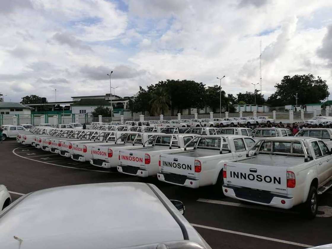 Governor Ugwuanyi unveils newly procured security vehicles in Enugu Governor Ugwuanyi unveils newly procured security vehicles in Enugu