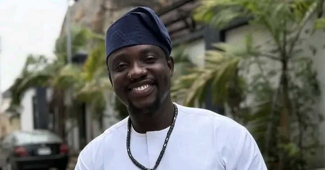 Lady lays accusation on VeryDarkMan, claims she has proof to back up her claim. Lady lays accusation on VeryDarkMan, claims she has proof to back up her claim.