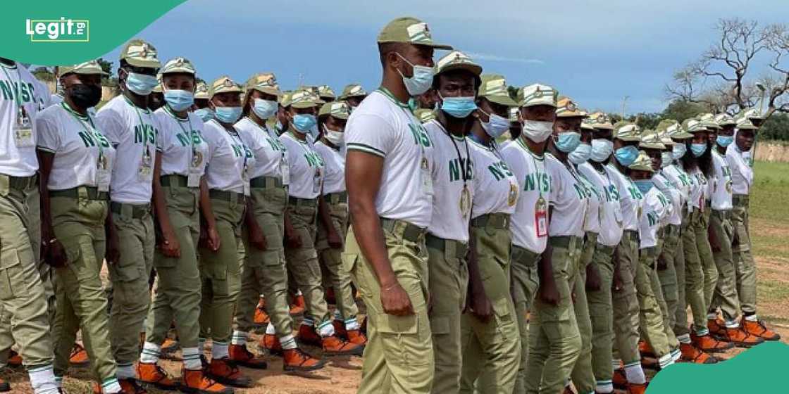 Yan bautar kasa. Yan bautar kasa.