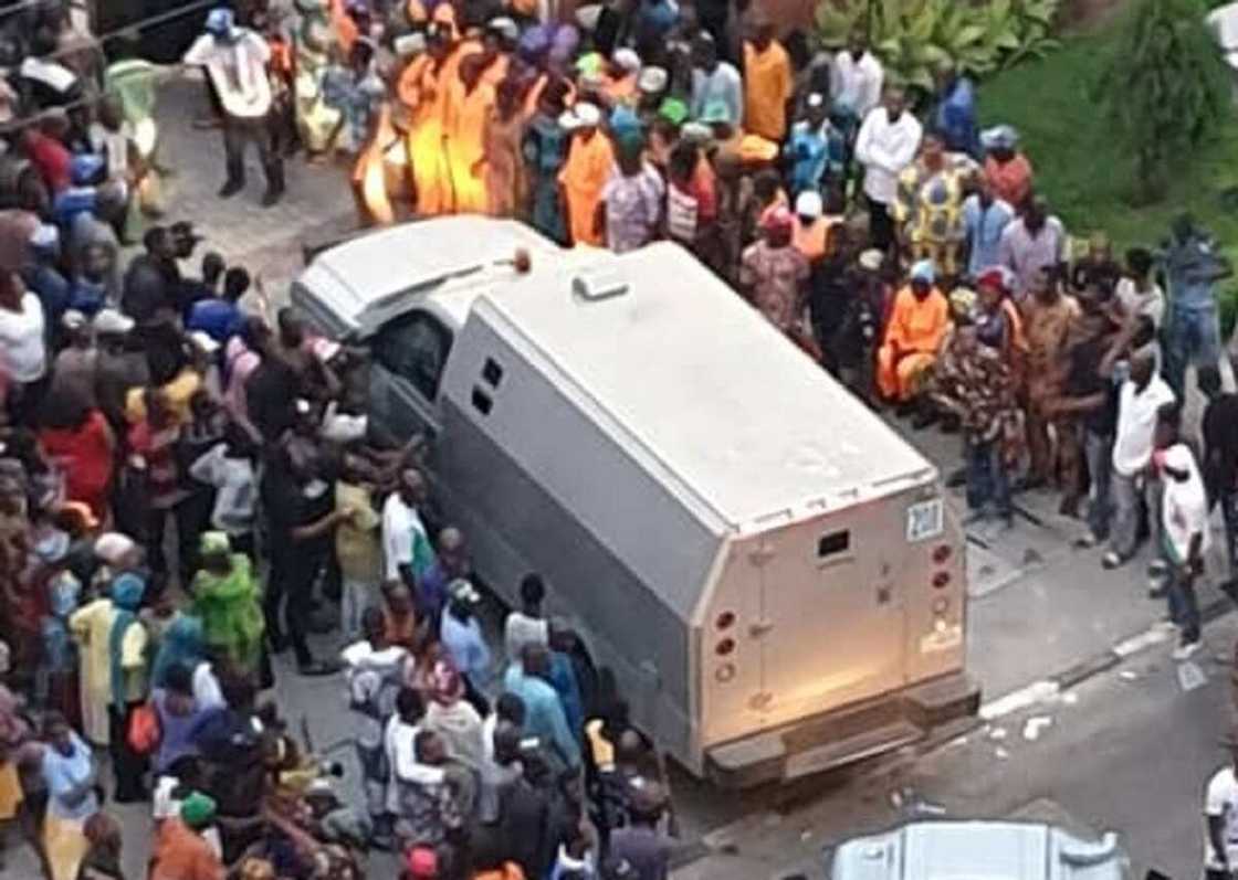 Motocin kudi Motocin kudi