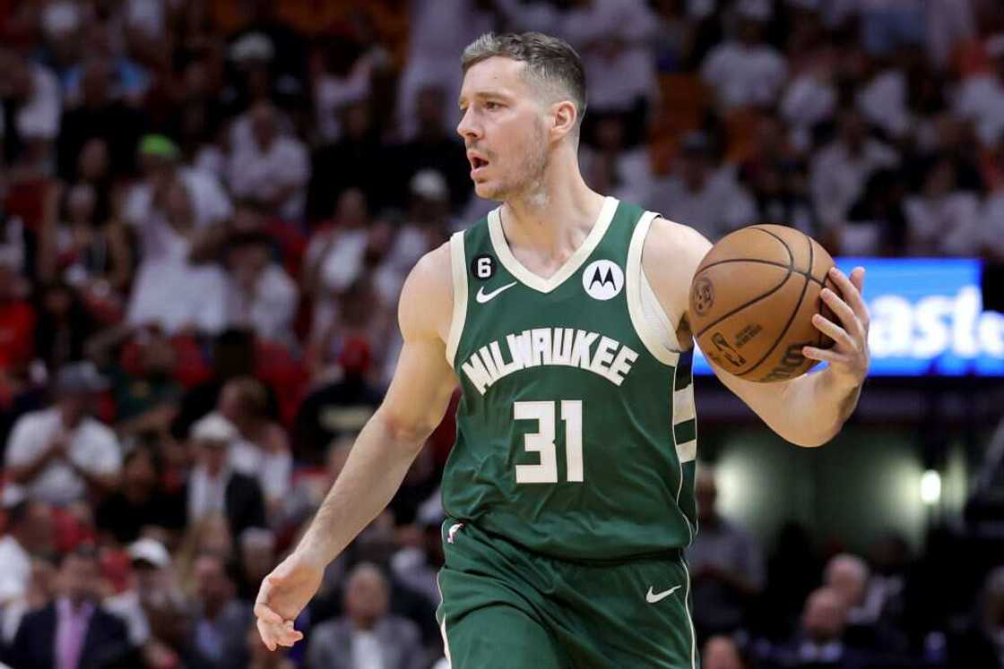 Who is the oldest NBA player Who is the oldest NBA player