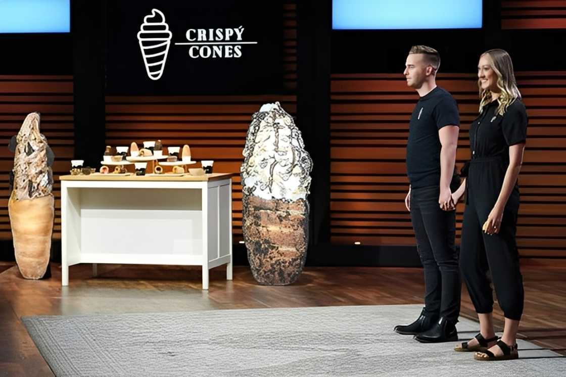 Jeremy and Kaitlyn Carlson hold hands during their Shark Tank pitch. Jeremy and Kaitlyn Carlson hold hands during their Shark Tank pitch.