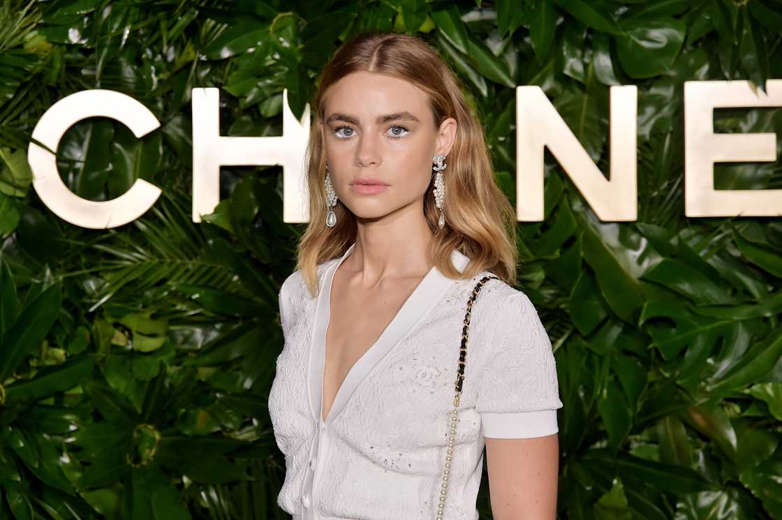 Lucy Fry attends Chanel Dinner Celebrating Gabrielle Chanel Essence With Margot Robbie in Los Angeles, California Lucy Fry attends Chanel Dinner Celebrating Gabrielle Chanel Essence With Margot Robbie in Los Angeles, California