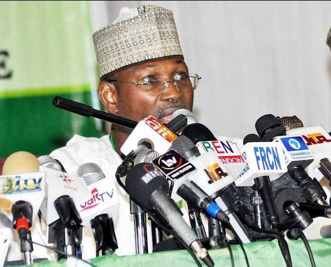 Jerin jihohin 24 da Jega zai soke a Najeriya idan ya zama shugaban kasa a 2023 Jerin jihohin 24 da Jega zai soke a Najeriya idan ya zama shugaban kasa a 2023