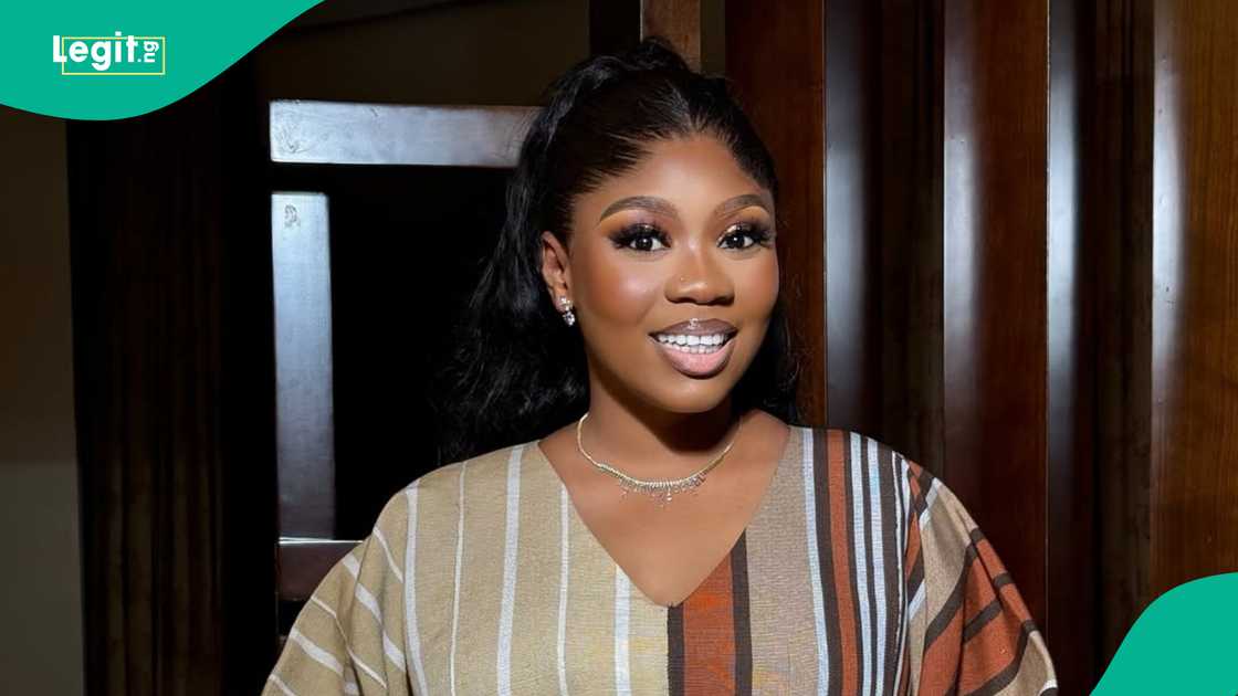 Wumi Toriola meets friend at birthday party, clip trends Wumi Toriola meets friend at birthday party, clip trends