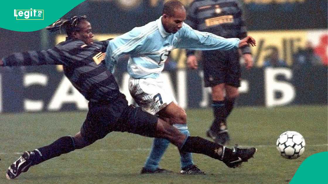 Taribo West, Stephane Collet, Inter Milan, Strasbourg, UEFA Champions League. Taribo West, Stephane Collet, Inter Milan, Strasbourg, UEFA Champions League.