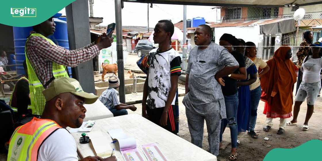 Voter apathy in Nigeria/Political quietism effect in Nigeria Voter apathy in Nigeria/Political quietism effect in Nigeria
