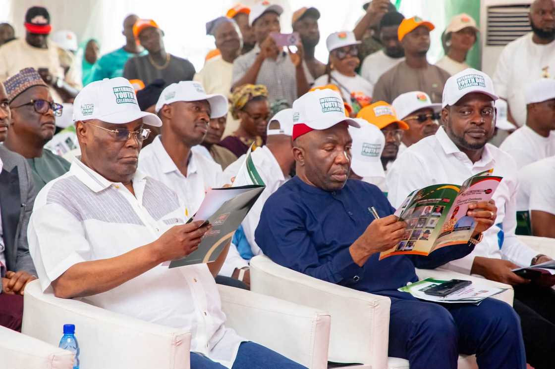 Atiku ya ba matasa shawara