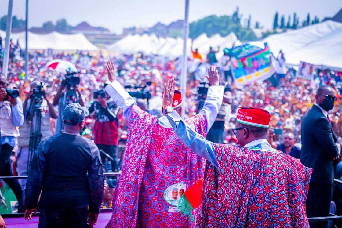 Taron PDP a jihar Neja. Taron PDP a jihar Neja.