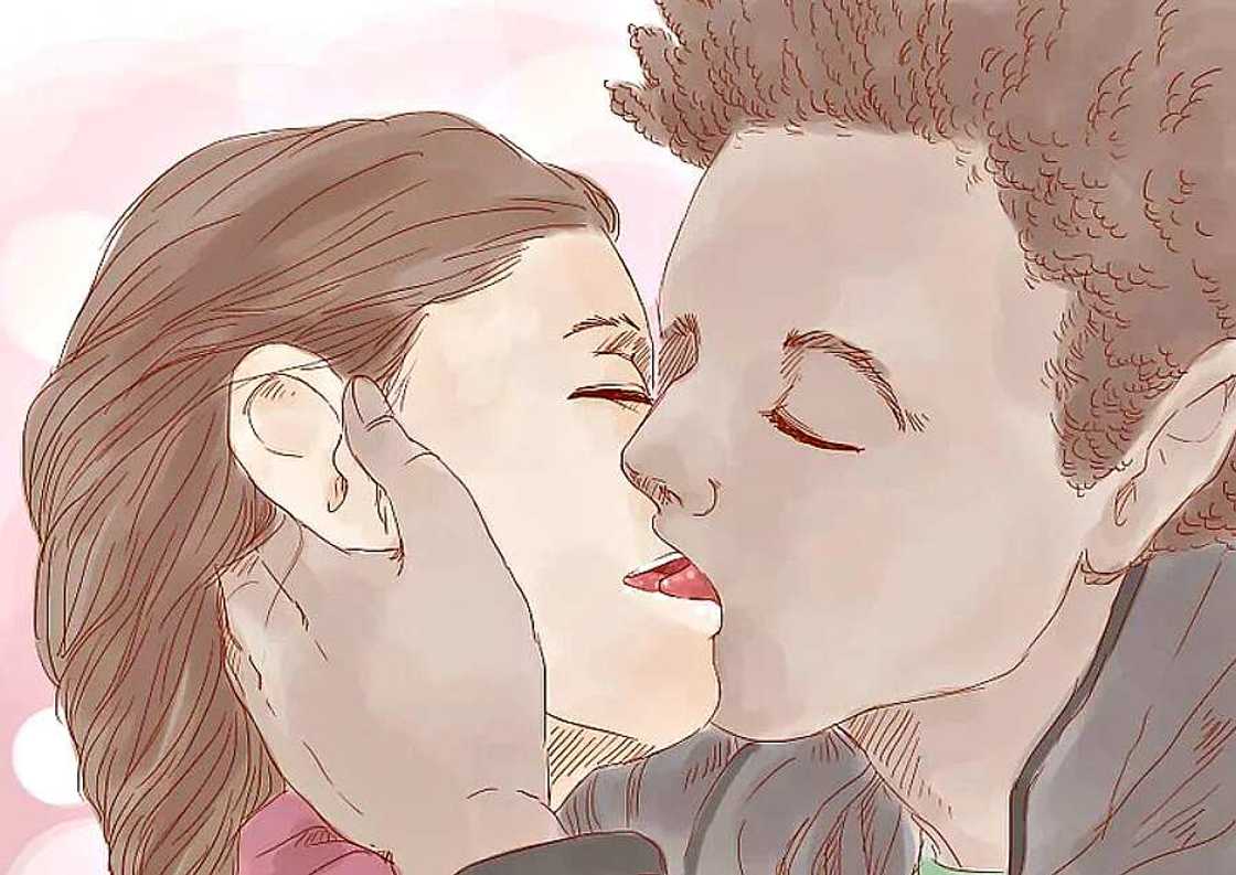 Choose a French kiss Choose a French kiss