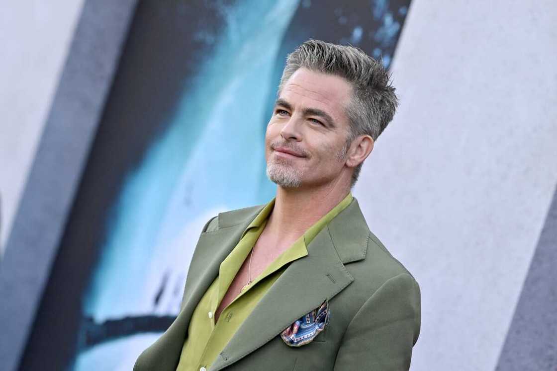 Does Chris Pine have a wife? Does Chris Pine have a wife?