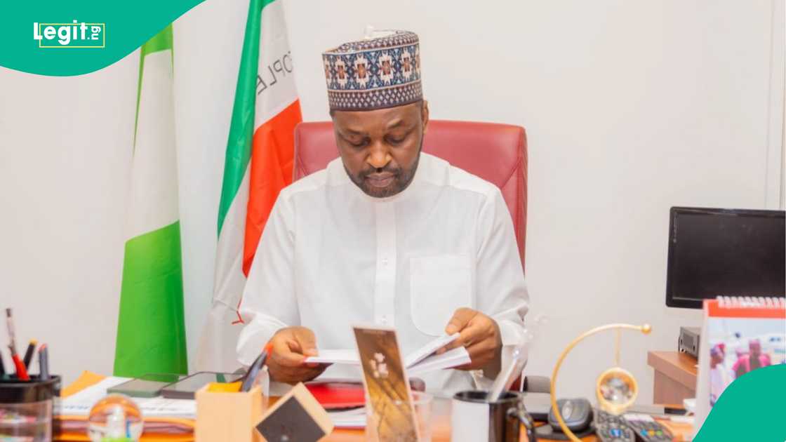 Sanata Sanata Lawal Usman ya zargi gwamnan Kaduna, Uba Sani da sa jami'an tsaro su cafke jami'ai da 'yar takarar PDP