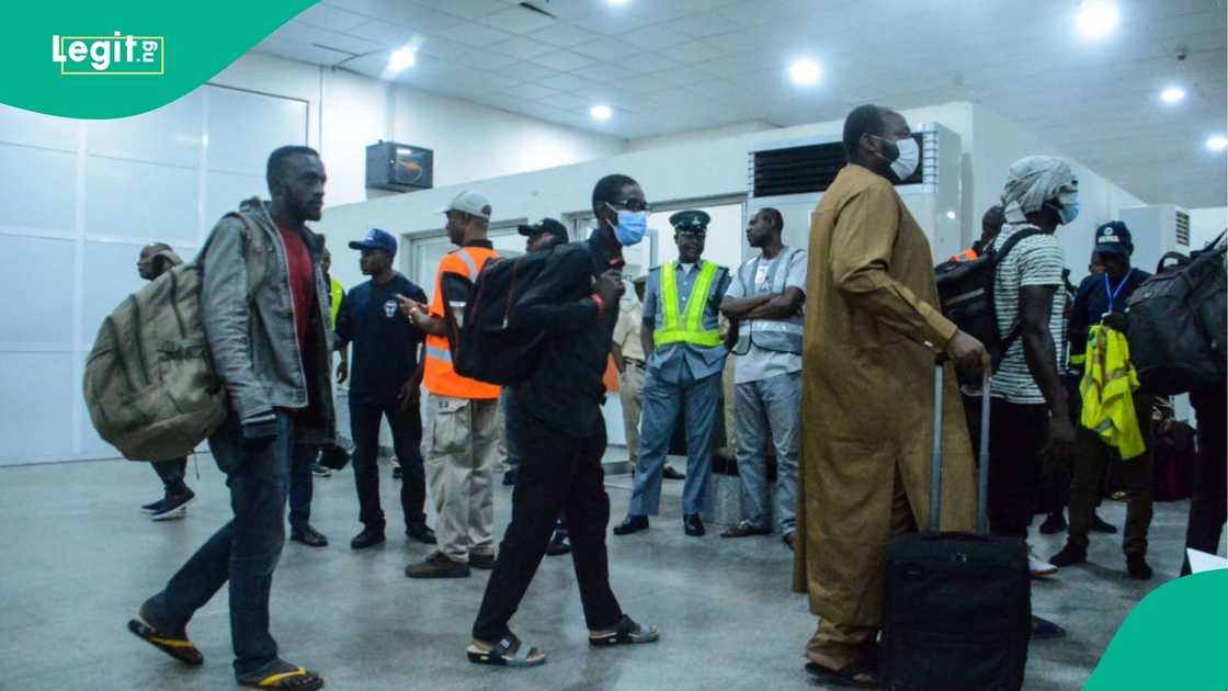 AIrport arrivals