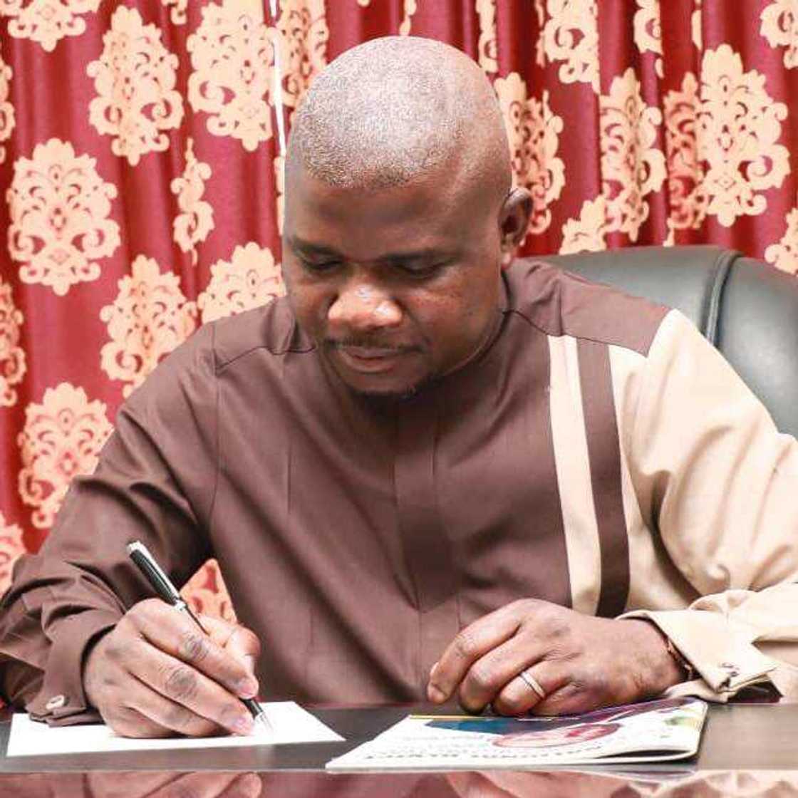 Governor Ortom's aide resigns, declares governorship ambition ahead of 2023 Governor Ortom's aide resigns, declares governorship ambition ahead of 2023