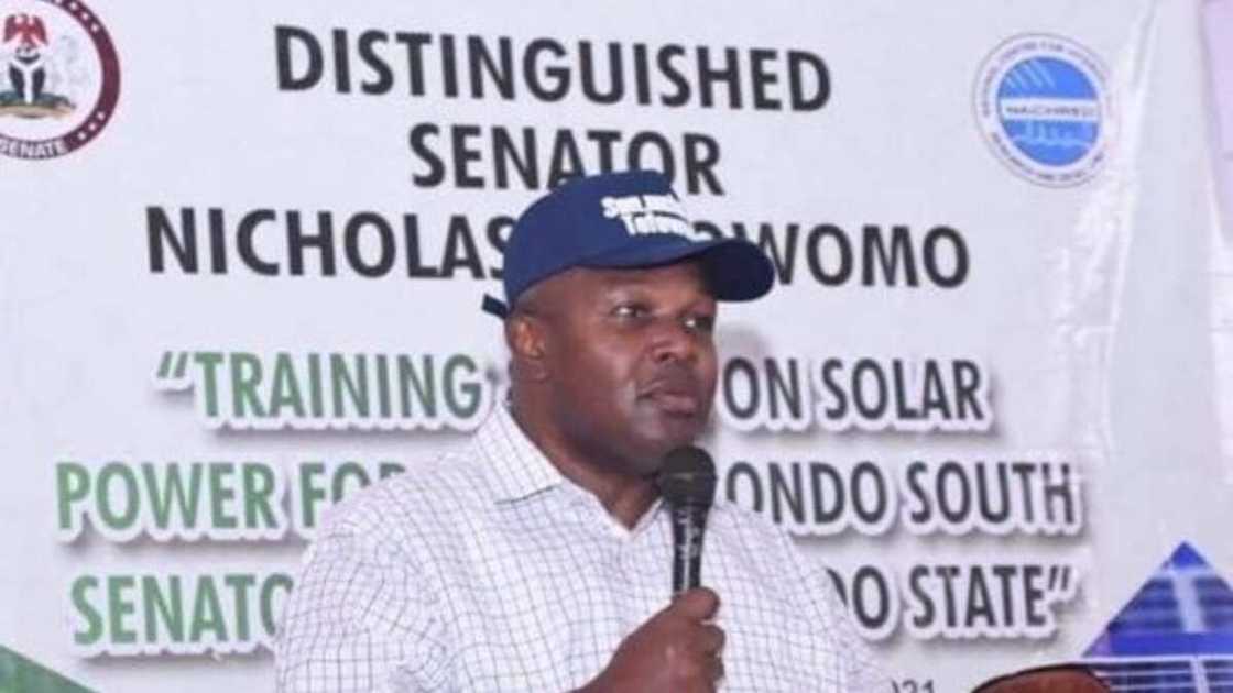 Ondo PDP Senator Nicholas Tofowomo Says He Has No Plan to Join APC Ondo PDP Senator Nicholas Tofowomo Says He Has No Plan to Join APC