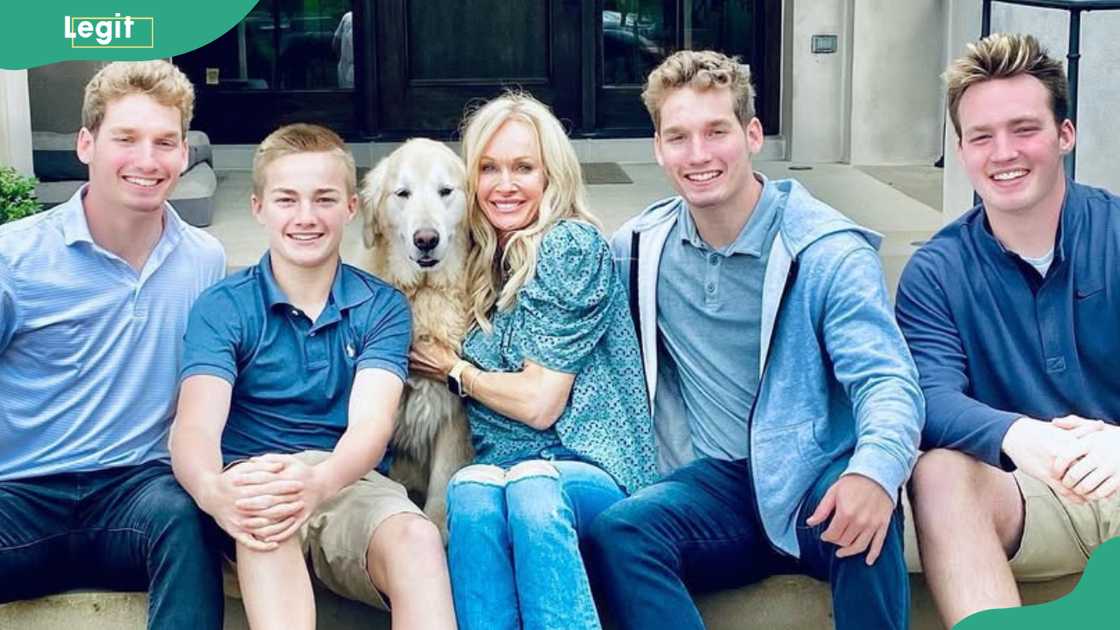 Allison Butler and her sons pose for a photo