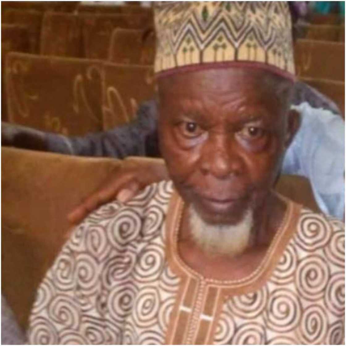 Charles Olumo Agbako Charles Olumo Agbako