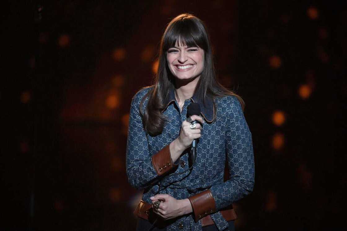 Biographie de Clara Luciani: origines, taille, albums, photos Biographie de Clara Luciani: origines, taille, albums, photos