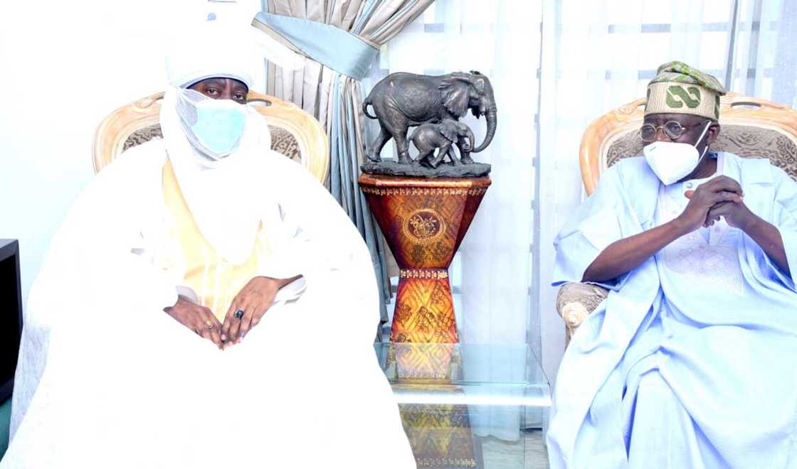 Kuskuren harshe ne ba haka nado faɗa ba, Tinubu ya gyara kalamansa kan ɗaukar matasa aikin soja Kuskuren harshe ne ba haka nado faɗa ba, Tinubu ya gyara kalamansa kan ɗaukar matasa aikin soja