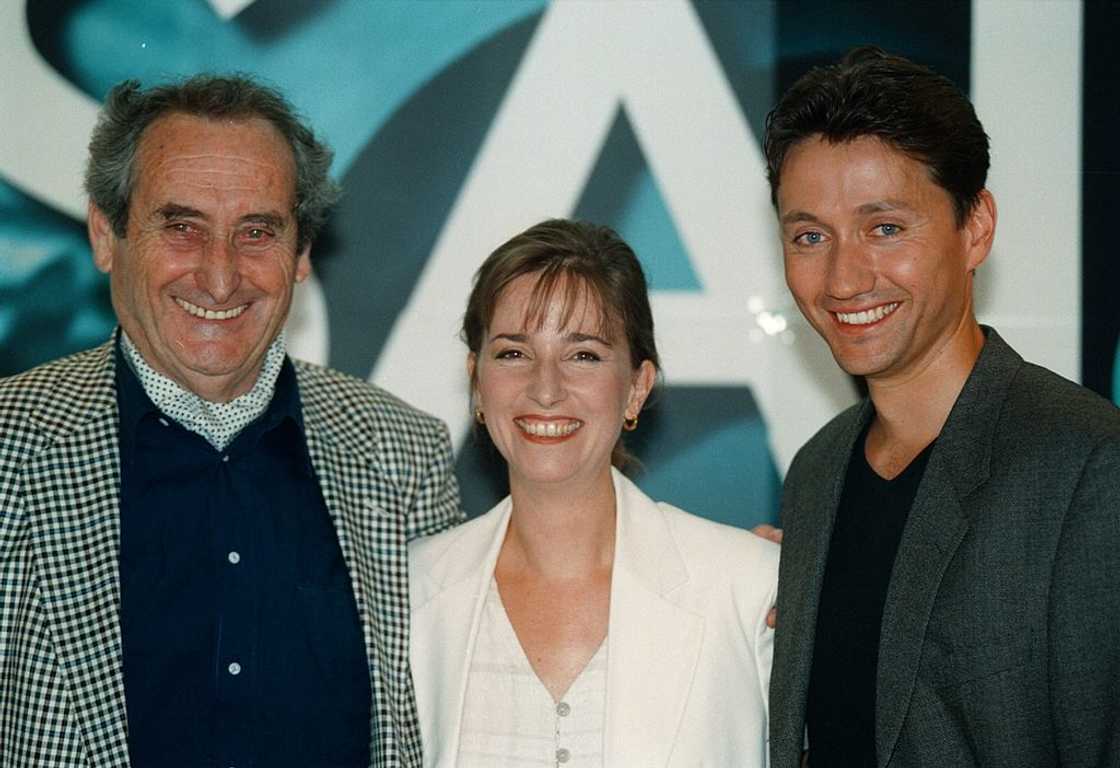 Walter Schultheiß (L), Christina Scholz (C), and Ulrich Reinthaller (R) pose for a photo Walter Schultheiß (L), Christina Scholz (C), and Ulrich Reinthaller (R) pose for a photo