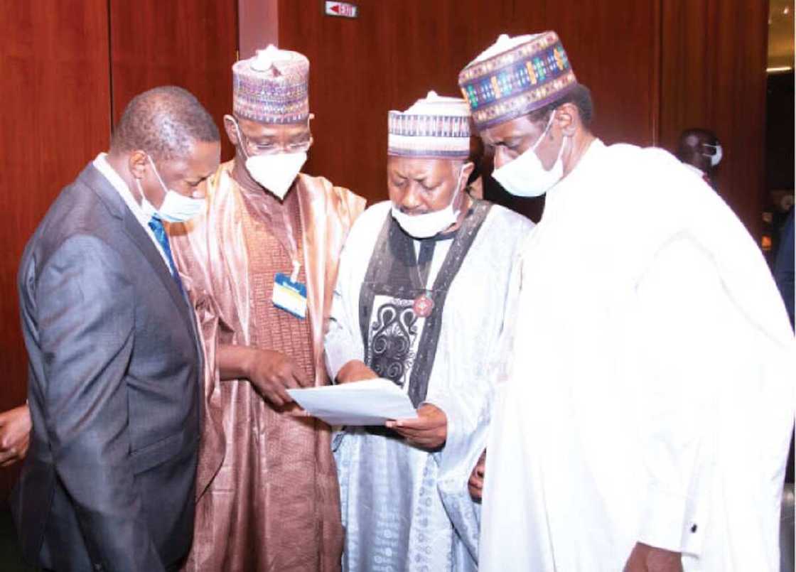 Da duminsa: APC zata yi gagarumin taron jam'iyya na kasa a watan Yuni, Badaru Da duminsa: APC zata yi gagarumin taron jam'iyya na kasa a watan Yuni, Badaru