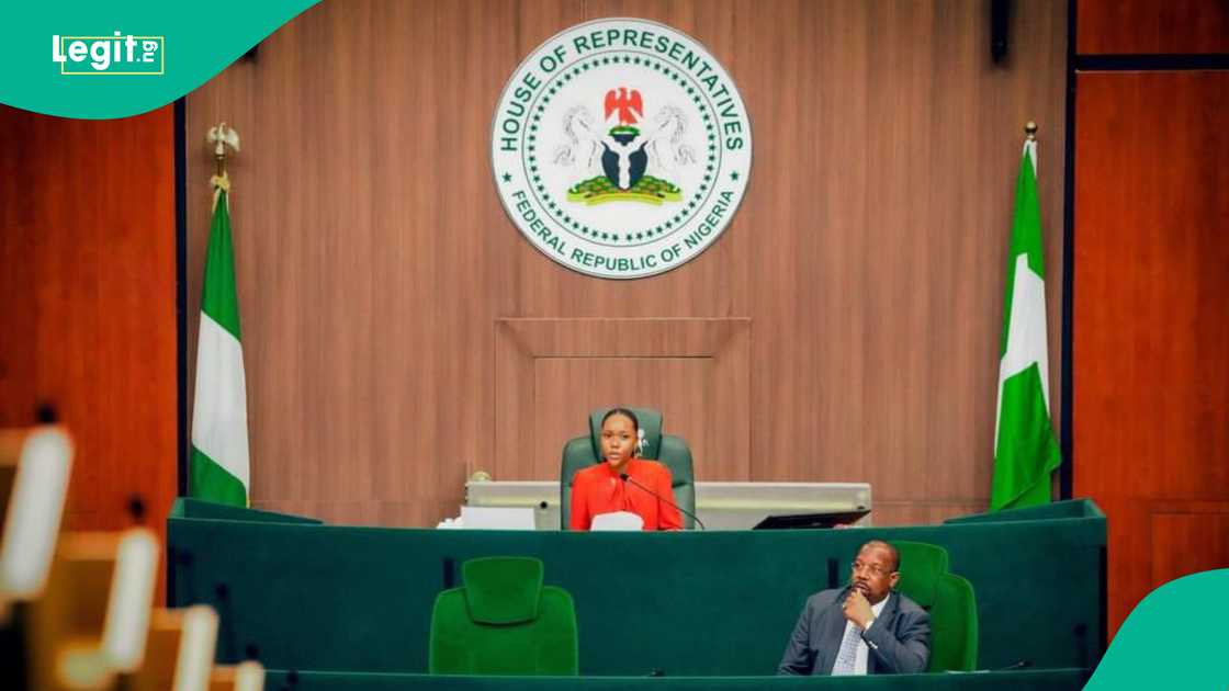 'Yar shekara 16 ta zama shugabar majalisar wakilan Najeriya 'ta wucin gadi.' 'Yar shekara 16 ta zama shugabar majalisar wakilan Najeriya 'ta wucin gadi.'