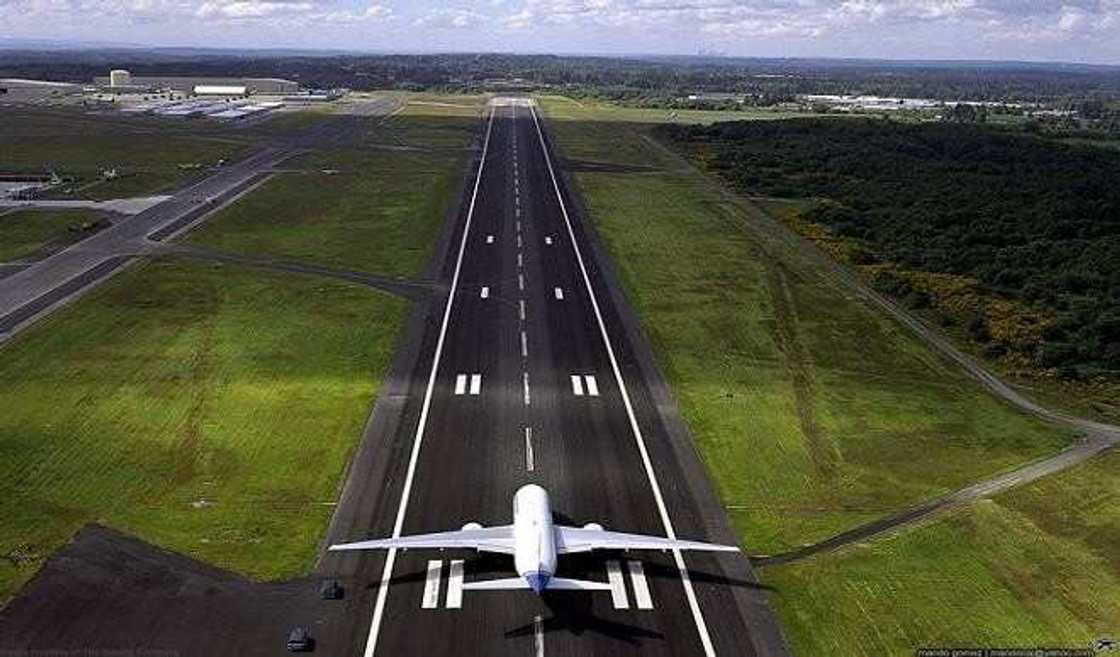 FAAN shuts down Lagos airport after Boeing aircraft landing incident