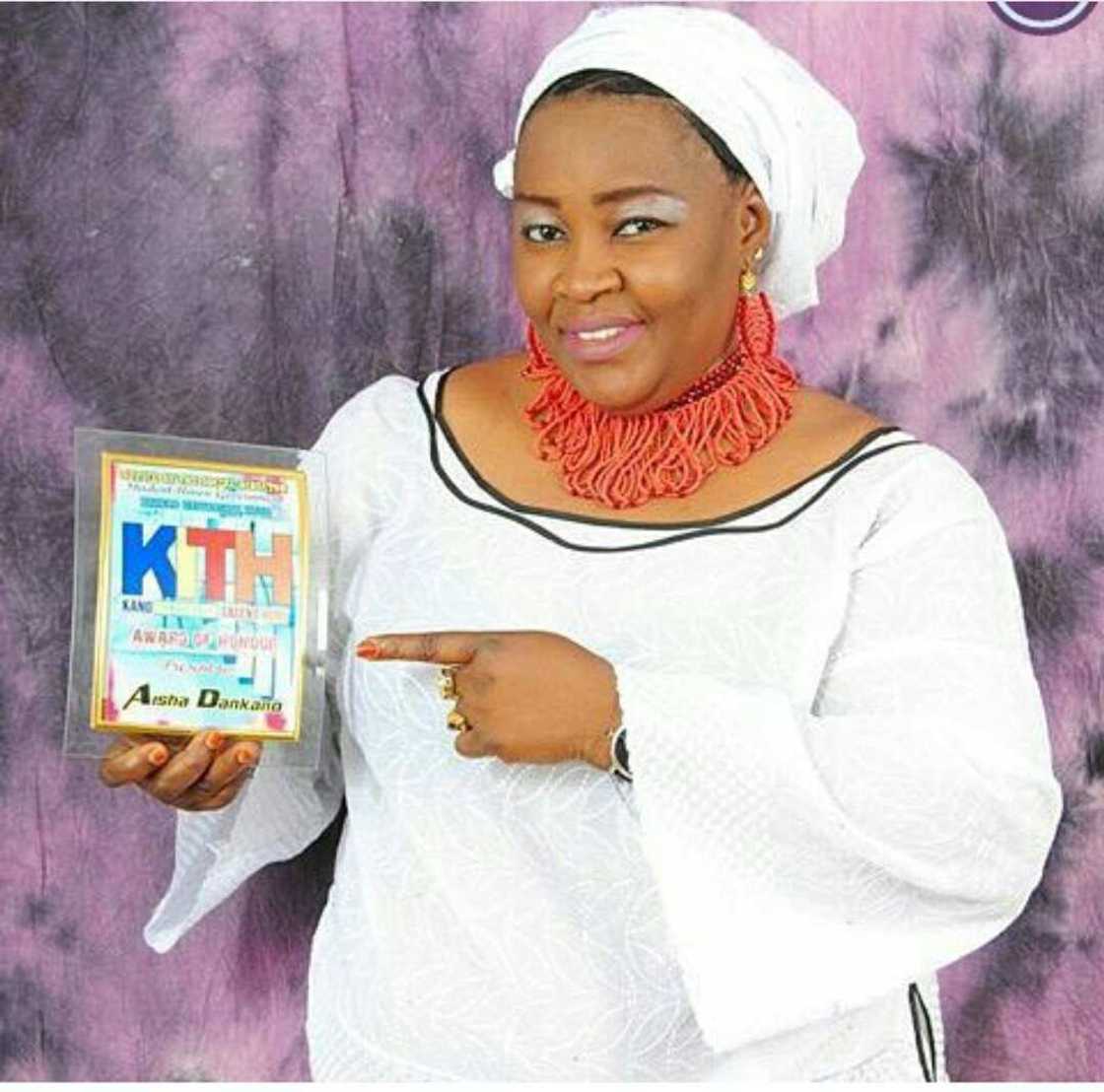 Waiwaye: Hotuna da sunayen jaruman Kannywood da suka riga mu gidan gaskiya Waiwaye: Hotuna da sunayen jaruman Kannywood da suka riga mu gidan gaskiya