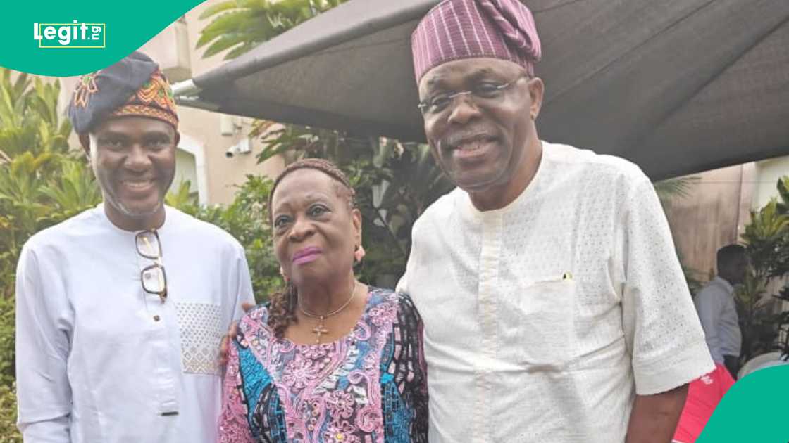 Makinde/Daura Campaign Coordinator Olafeso Visits Bode George, Others in Lagos to Rally Support Makinde/Daura Campaign Coordinator Olafeso Visits Bode George, Others in Lagos to Rally Support