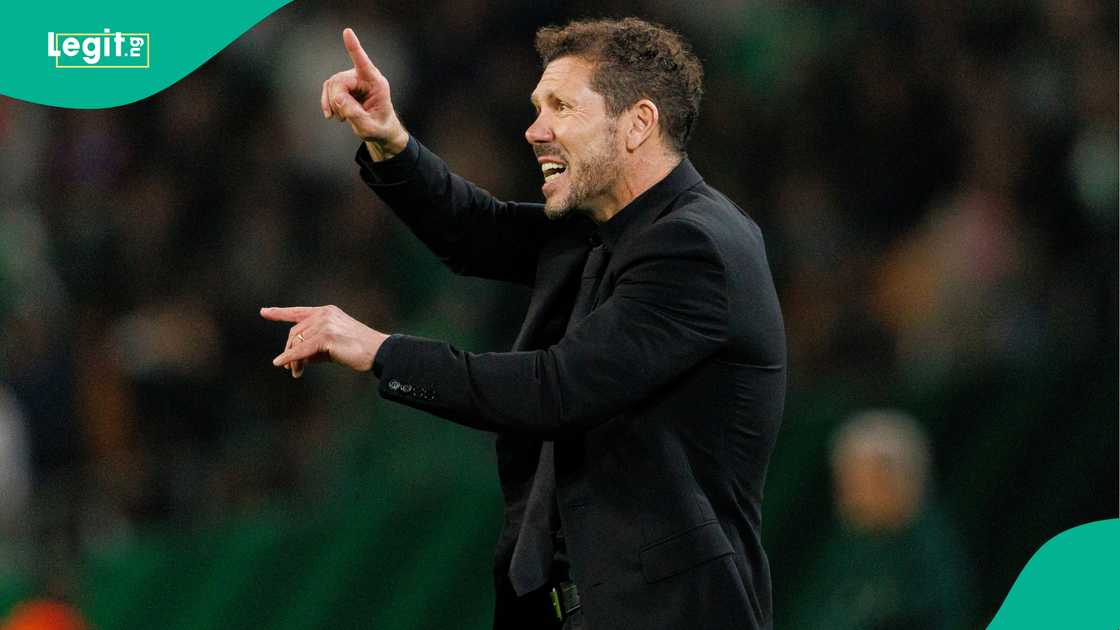 Diego Simeone, Ademola Lookman, Atletico Madrid, Real Betis, Copa del Rey, Spain. Diego Simeone, Ademola Lookman, Atletico Madrid, Real Betis, Copa del Rey, Spain.