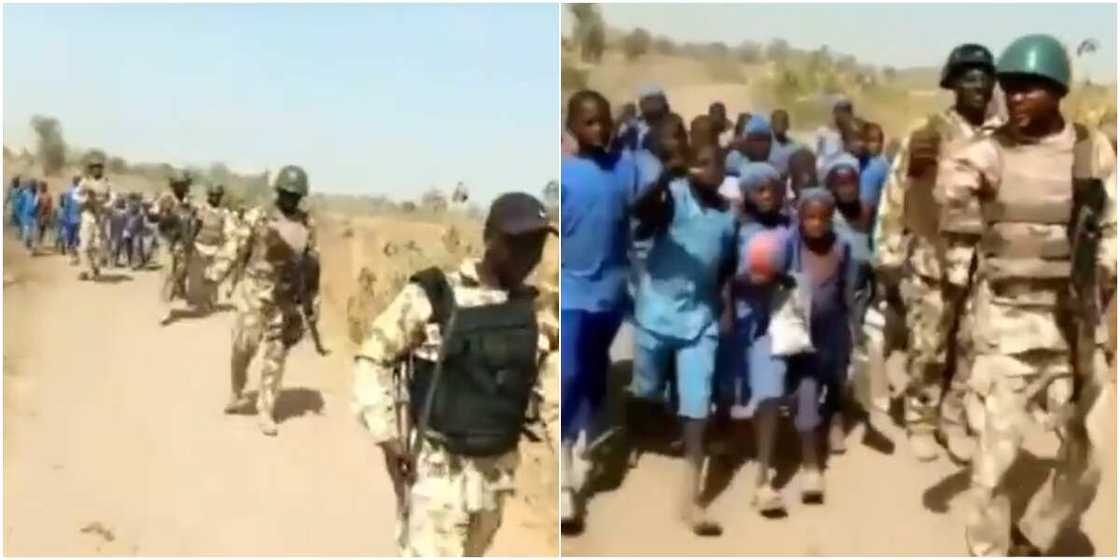 Soldiers escorted Nigerian pupils to school in the north Soldiers escorted Nigerian pupils to school in the north