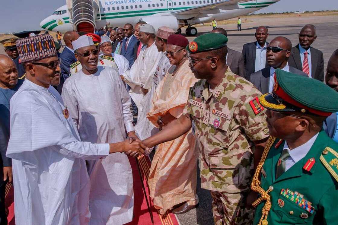 Hotunan shugaba Buhari a wurin taron kasashen gefen tekun Chadi Hotunan shugaba Buhari a wurin taron kasashen gefen tekun Chadi