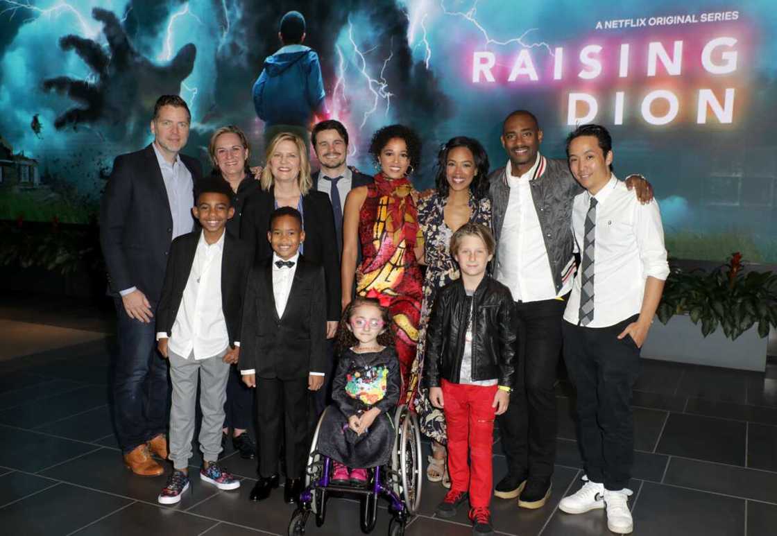 Brian Wright, TJ Wright, Kim Roth, Ja'Siah Young, Carol Barbee, Jason Ritter, Sammi Haney, Alisha Wainwright, Gavin Munn, Jazmyn Simon, Charles D. King et Dennis Liu.
Photo : Roger Kisby/Getty Images pour Netflix