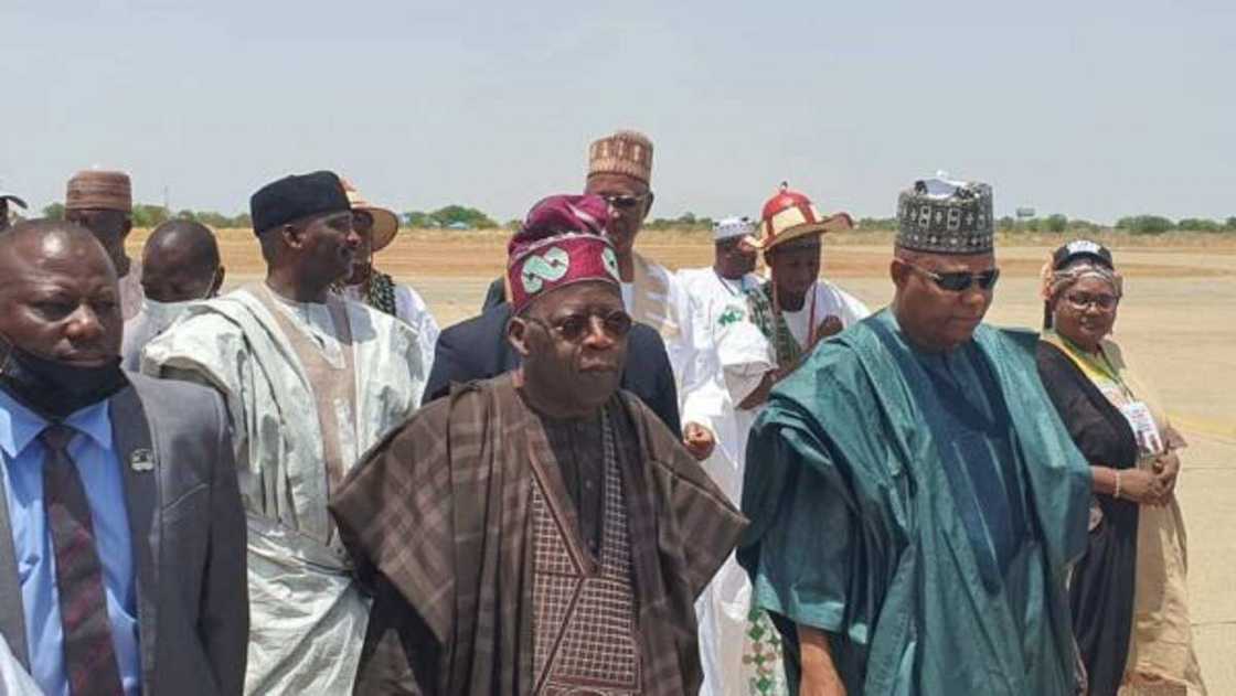 Hotuna: Tinubu, Amaechi Da Shettima Sun Halarci Naɗin Sarautar Ƙanin Aisha Buhari