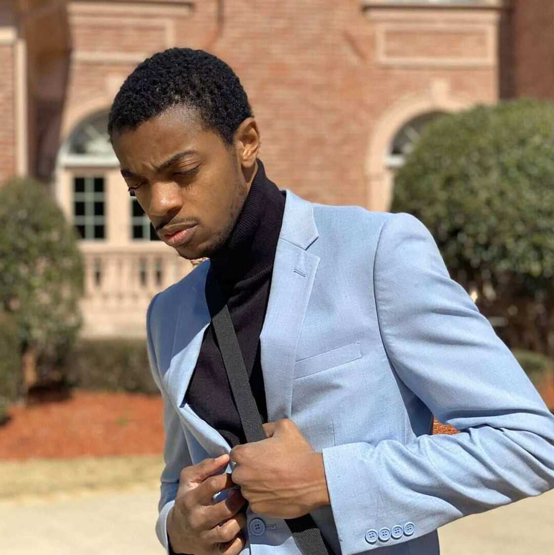 Destin Christopher Tucker’s height Destin Christopher Tucker’s height