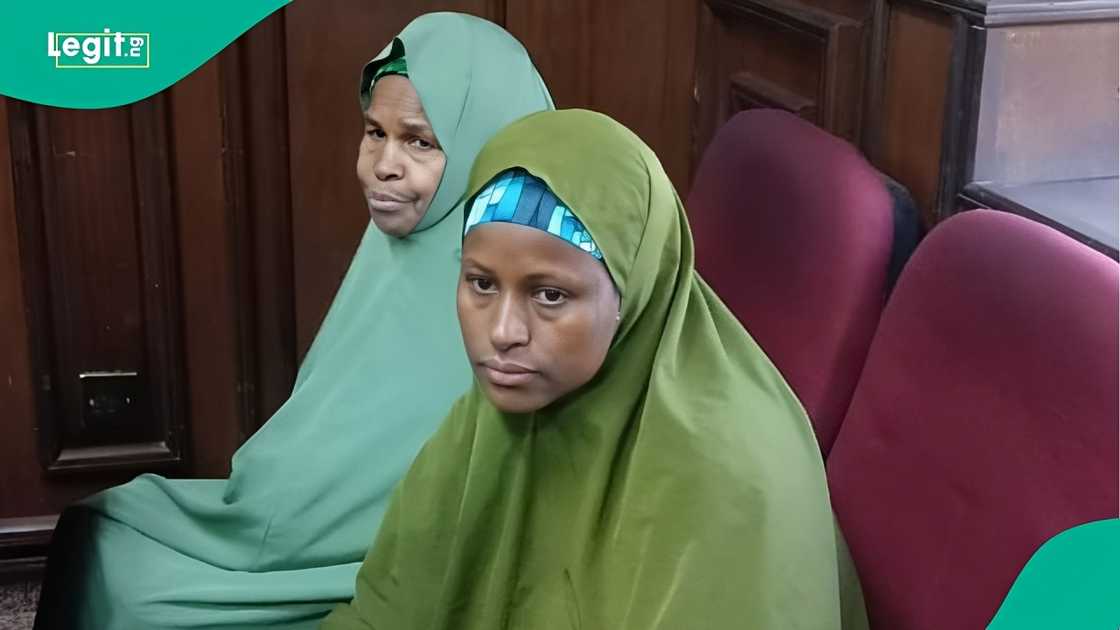 Court sentences late terror kingpin Battujo’s mother and sister after ruling on allegations of support and hidden information. Court sentences late terror kingpin Battujo’s mother and sister after ruling on allegations of support and hidden information.