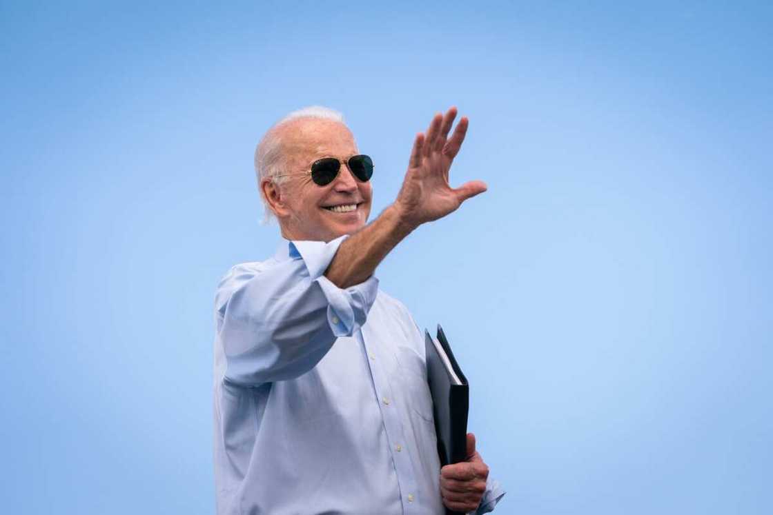 US: Biden Orders $15 Minimum Wage for Federal Contractors US: Biden Orders $15 Minimum Wage for Federal Contractors