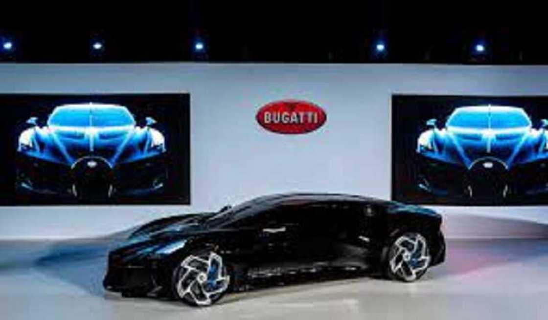 Aljannar duniya: Hotunan cikin katafaren gidan £45m na Ronaldo da motocin alfarma Aljannar duniya: Hotunan cikin katafaren gidan £45m na Ronaldo da motocin alfarma