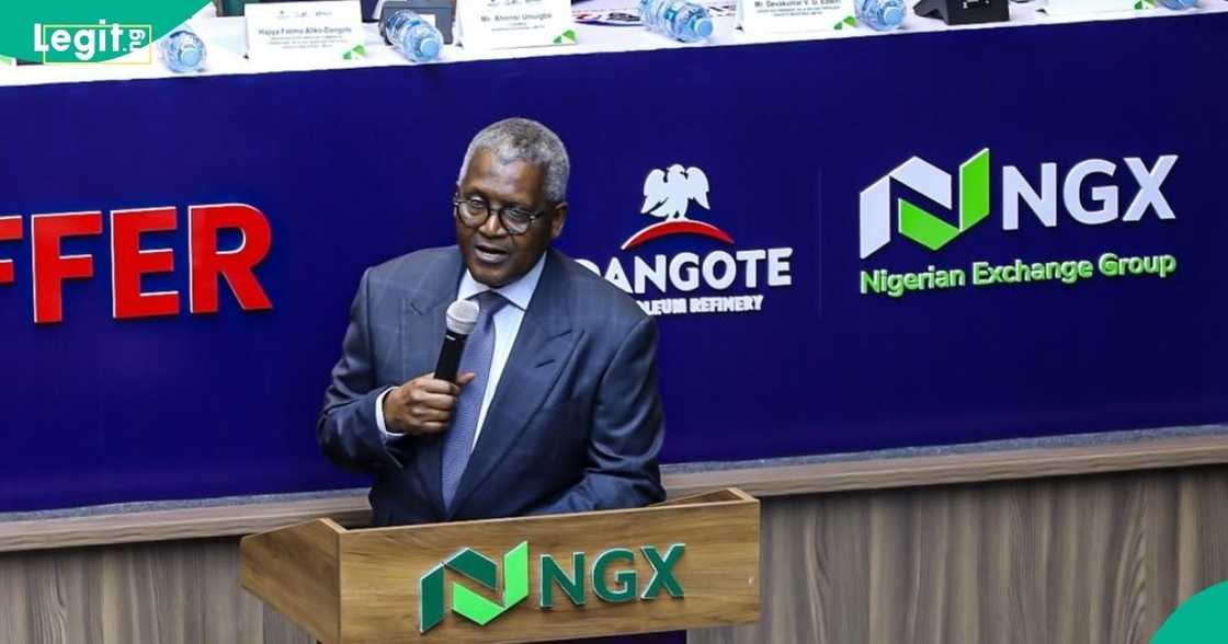 SEC warns investors against fraud schemes targeting the Dangote Refinery IPO as the N2.15 trillion share offer attracts strong public interest. SEC warns investors against fraud schemes targeting the Dangote Refinery IPO as the N2.15 trillion share offer attracts strong public interest.