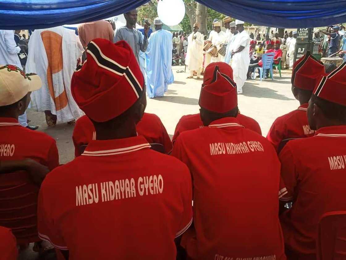 Bayan kwanaki 107: Matasa a Sokoto sun gano adadin kwayar gero dake cikin buhu daya Bayan kwanaki 107: Matasa a Sokoto sun gano adadin kwayar gero dake cikin buhu daya