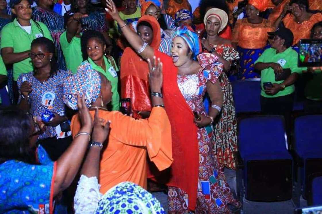 Batte Edu. Batte Edu.