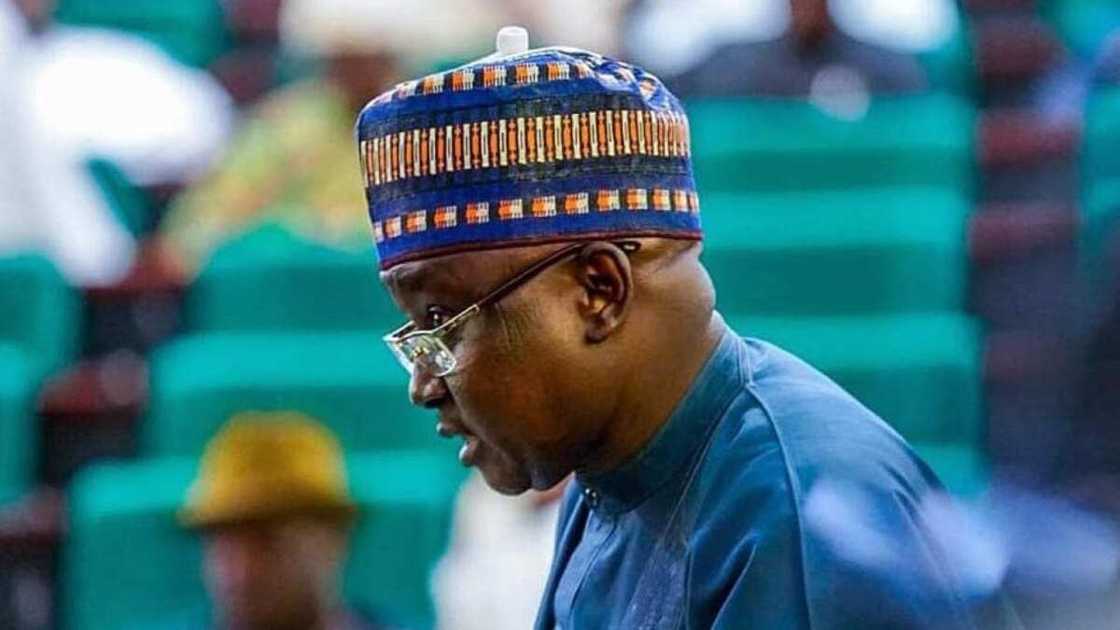 Alhassan Ado Doguwa yana jawabi a majalisa Alhassan Ado Doguwa yana jawabi a majalisa