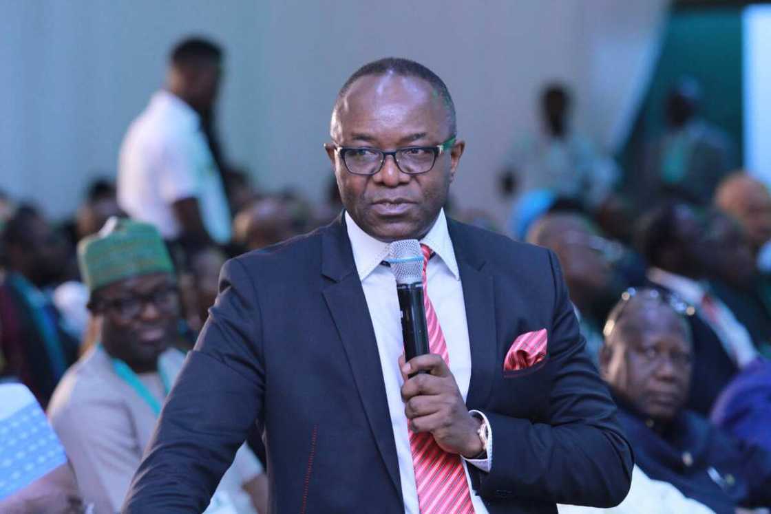 Emmanuel Ibe Kachikwu Accused of Smuggling Stolen Jaguar Car to US, Former Minister Reacts Emmanuel Ibe Kachikwu Accused of Smuggling Stolen Jaguar Car to US, Former Minister Reacts