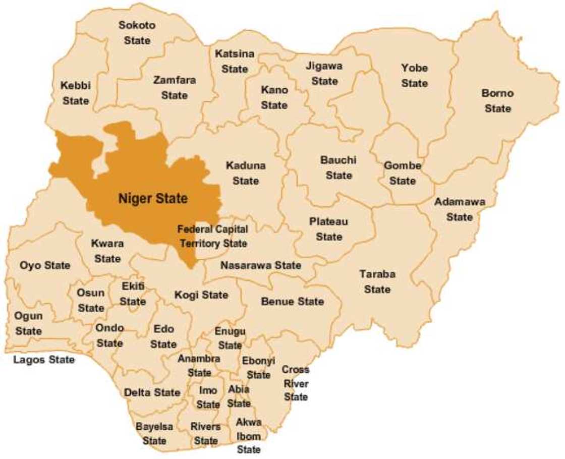 Jirgin ruwa ya kife, ya hallaka mutane 15, wasu sun nutse a jihar Neja Jirgin ruwa ya kife, ya hallaka mutane 15, wasu sun nutse a jihar Neja