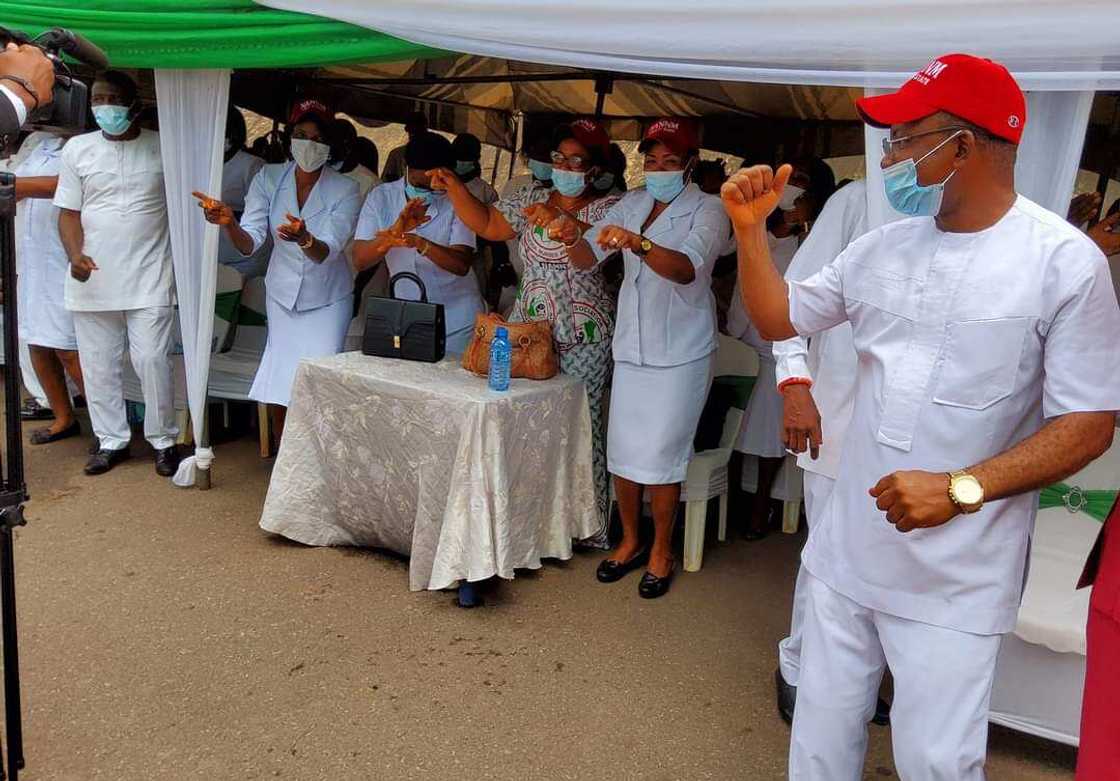 Jubilation As Gov Ugwuanyi Approves 60 Percent CONHESS for Health Workers Amid Economic Hardship Jubilation As Gov Ugwuanyi Approves 60 Percent CONHESS for Health Workers Amid Economic Hardship