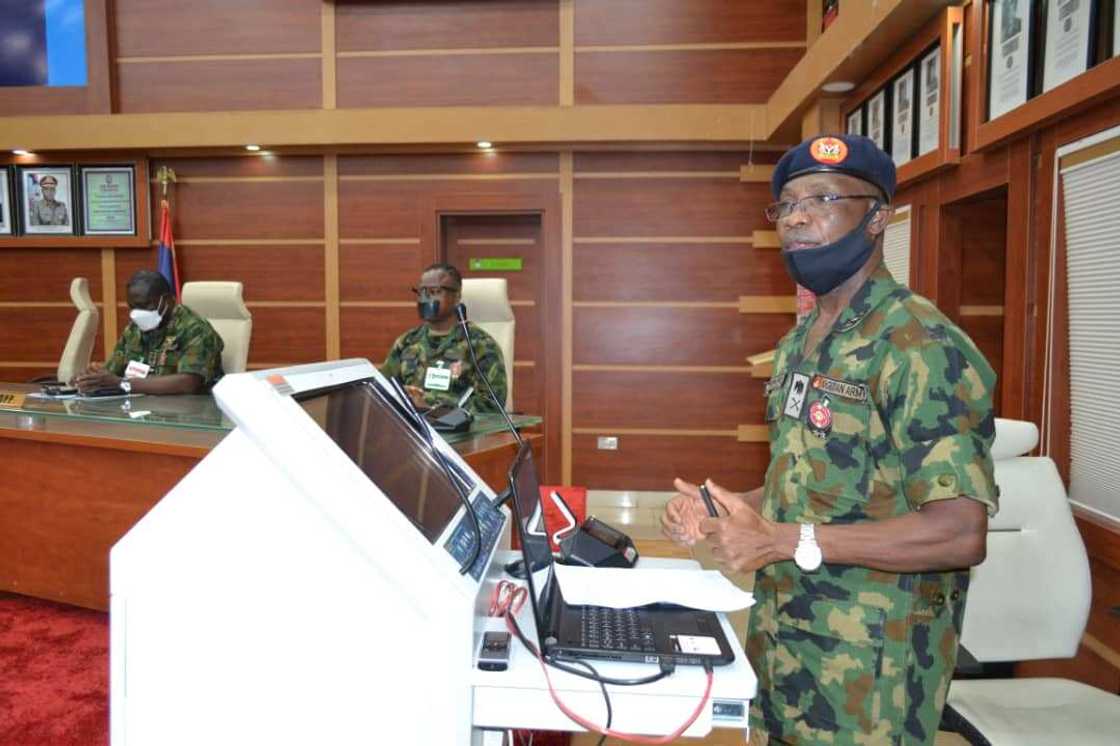 DHQ ta kaddamar da manhajar AFNDSP domin sojoji da iyalansu DHQ ta kaddamar da manhajar AFNDSP domin sojoji da iyalansu