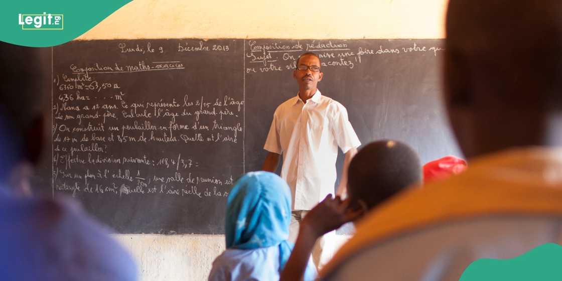 Nigerian teacher. Digital skills. Lagos state. Nigerian teacher. Digital skills. Lagos state.