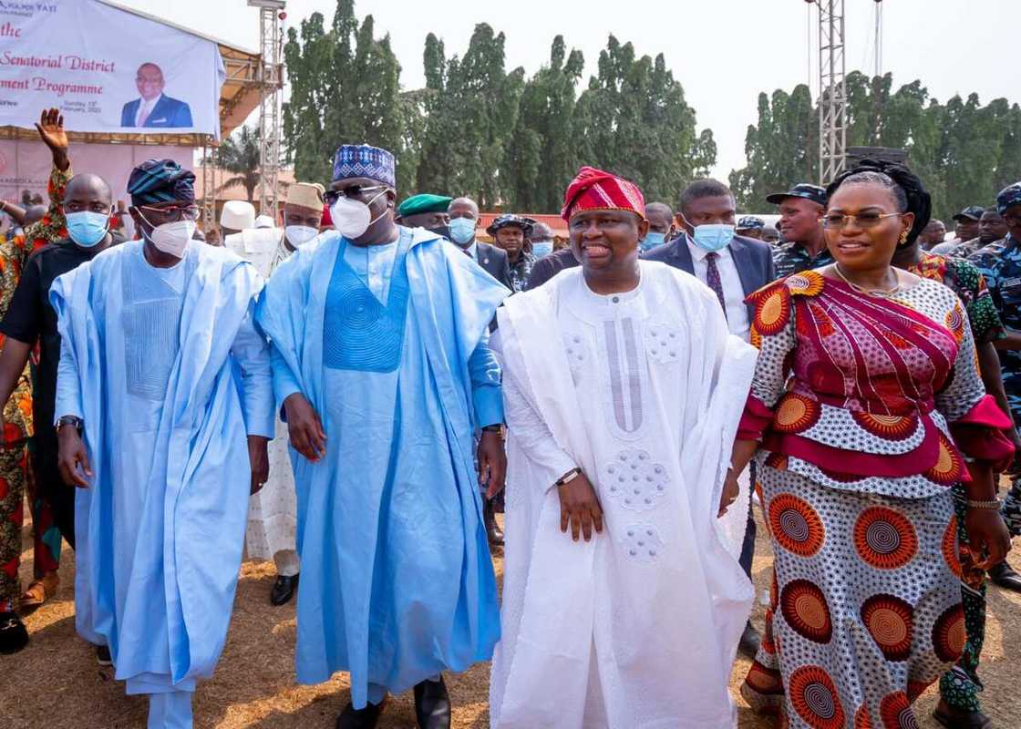 Buhari's government is still cleaning up PDP's mess in 2015, Senate President reveals Buhari's government is still cleaning up PDP's mess in 2015, Senate President reveals